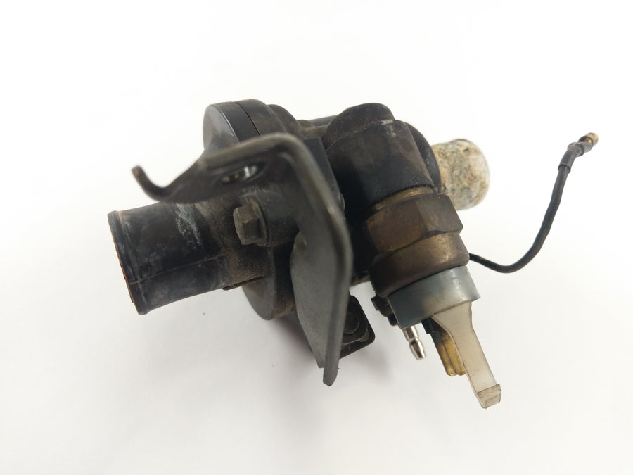 Yamaha TRX 850 4UN [1999] - Water pump