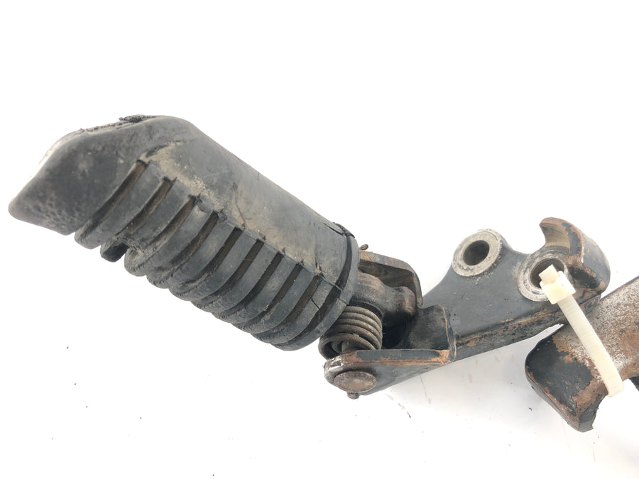 Honda XL 600 R PD03 [1984] - Passenger footrests right and left