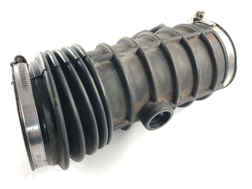 BMW M 535i E28 [1986] - intake manifold air hose air intake hose - 0
