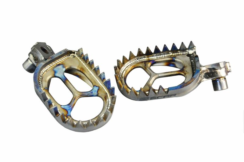 Yamaha Tenere 700 World Raid [SCAR] - Footrest Titan Gripper SCAR