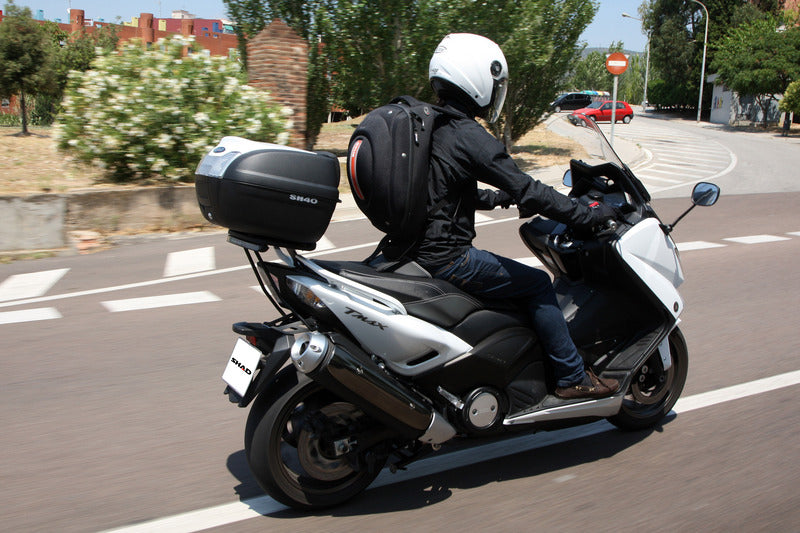 Kymco Ak 550 [SHAD] - SH40 top case black 3kg 40L