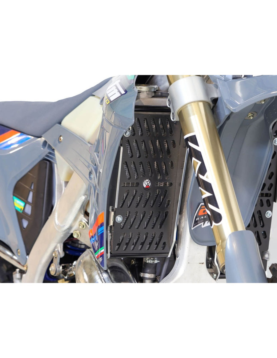 Tm Racing EN 250 FI [2025-2026] - Hard Enduro Kühlerschutz - HDPE 8 mm - Schwarz