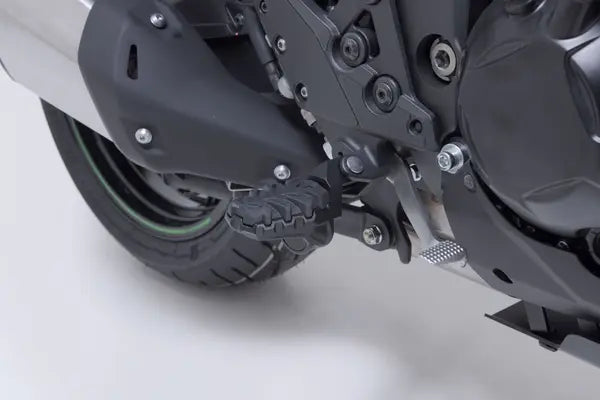 Kawasaki Versys 1100 [2025-2026] - EVO pair of footrests, lowerable by 15 mm - picture 2