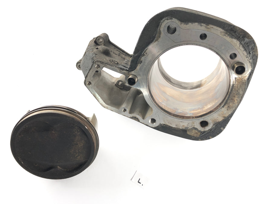 BMW R 1200 C 259C [1998] - Cylinder with piston left