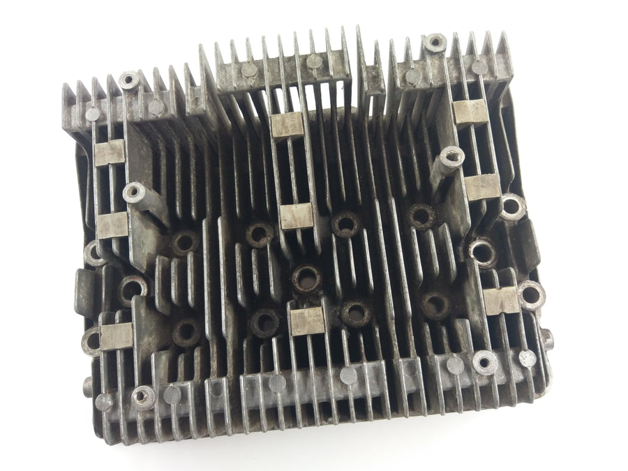 Suzuki GT 550 [1978] - Cylinder head