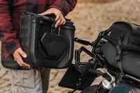 Royal Enfield Bear 650 [SW-MOTECH] – V-LOC Legend Gear Seitentasche (16 Liter)