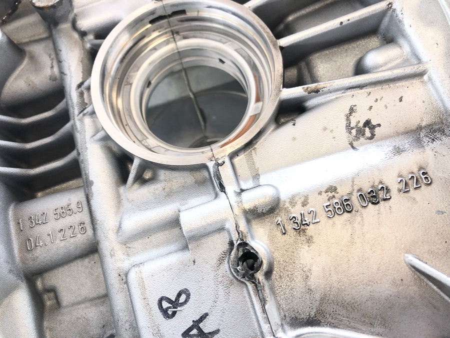 BMW R 1150 R R21 [2002] - Engine housing empty housing