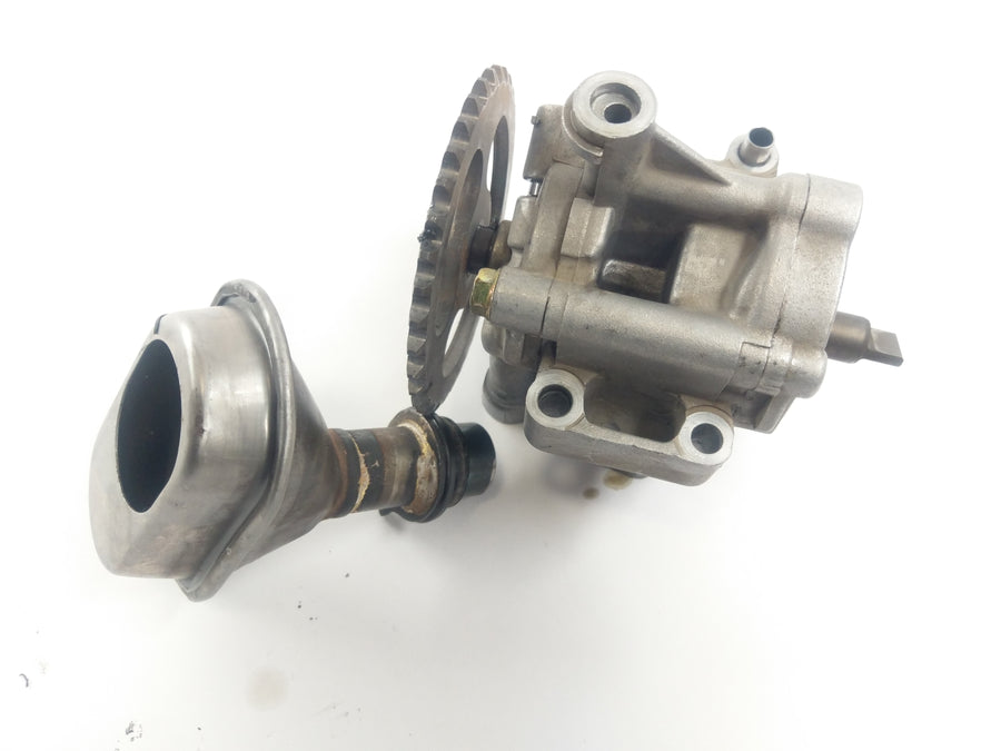 Honda CBR 1000 F SC24 [1991] - Oil pump with oil strainer