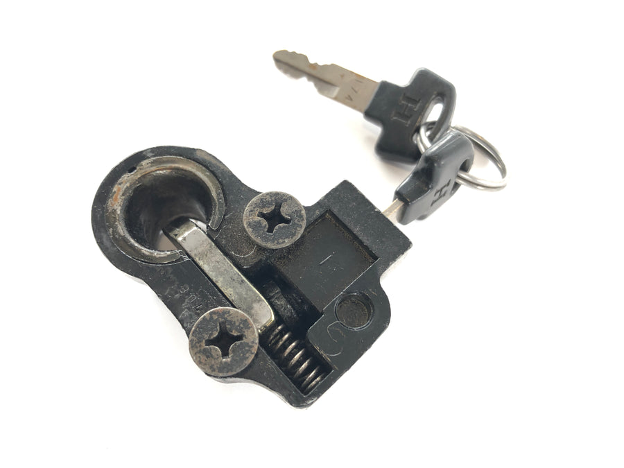 Honda CB 750 K RC01 [1983] - Seat lock with key
