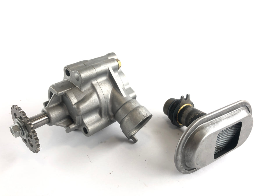 Honda Varadero XL 1000 SD02 [2002] - Oil pump and oil filter
