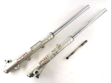 Cagiva Elefant 650 [1985] - Fork Telescopic fork with axle