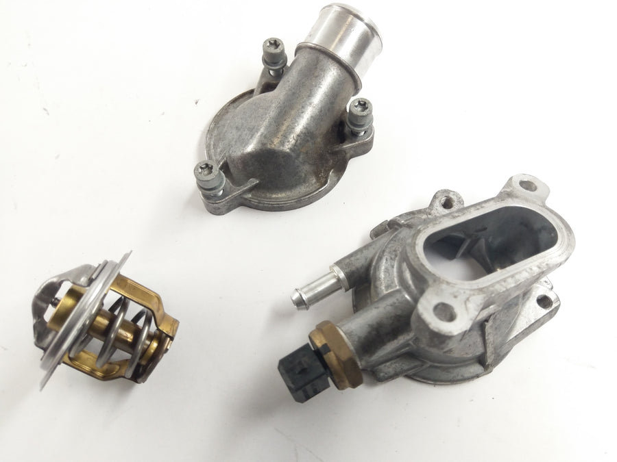 BMW S 1000 RR K10 [2010] - thermostat
