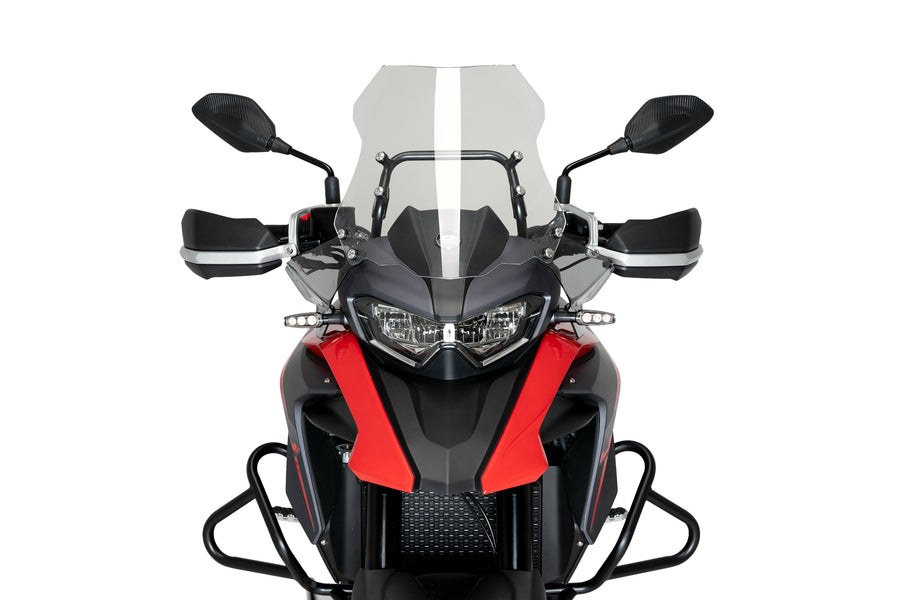 QJ SRT 700X ON ROAD [2025] – Wind deflector extended – tinted