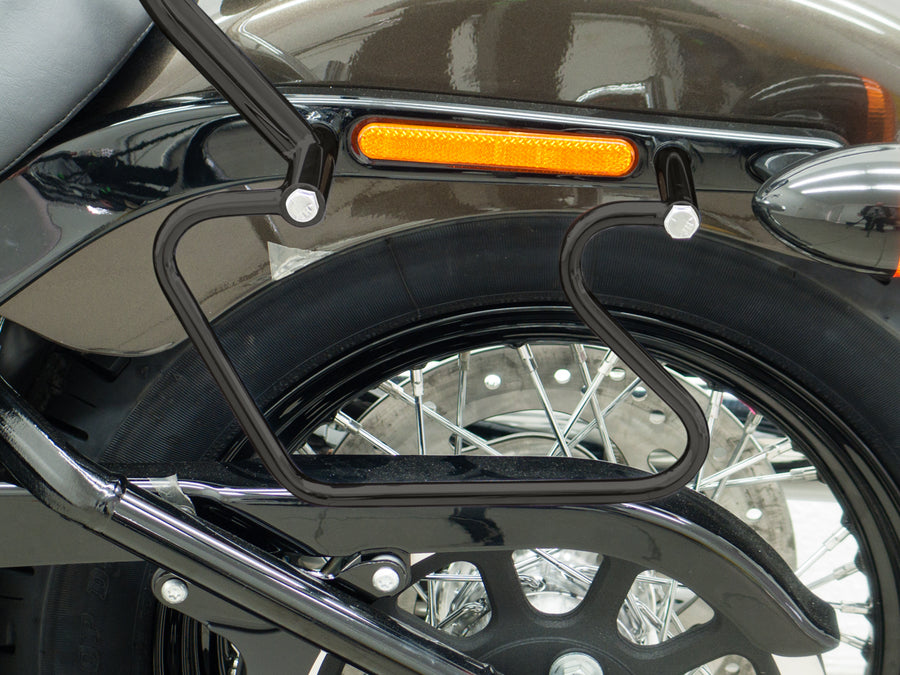 Harley Davidson Softail Street Bob (Milwaukee -Eight 107/114) [2018] - Packing bags, black