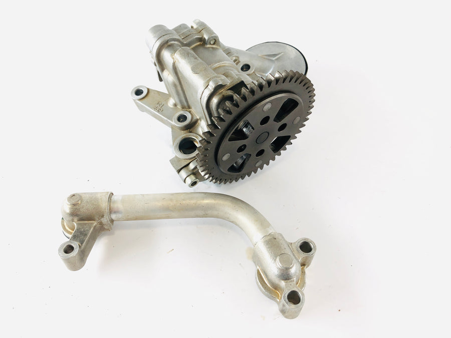 Yamaha XT 1200 Z Super Tenere DP01 [2012] - Oil pump with filter
