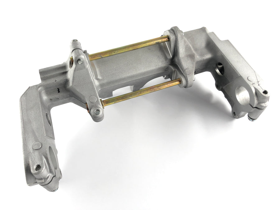 Honda CBR 900 SC50 - Frame carrier engine mount