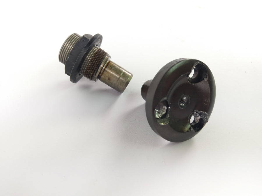 BMW R 1200 GS R12 [2003] - Swingarm bolt