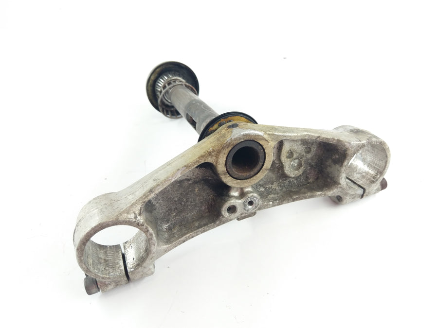 Suzuki GSX-R 1100 GU74C [1988] - lower triple clamp