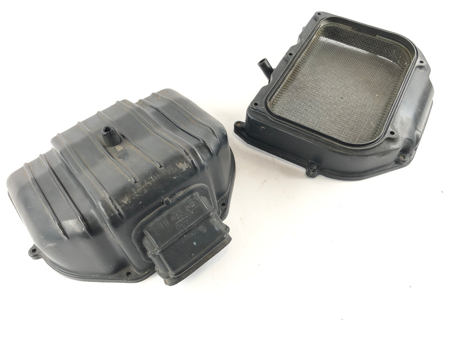Honda VFR 750 F RC24 [1988] - Airbox