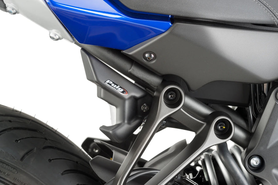 YAMAHA TRACER 7 GT [2025] – Rear brake reservoir cover – Carbon look