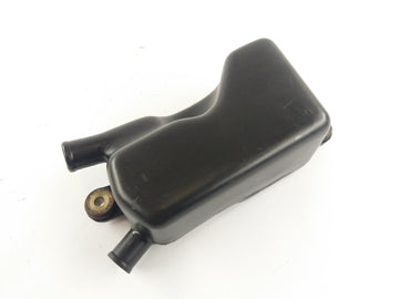 Ducati Monster 600 M600 [1994] - Crankcase ventilation expansion tank