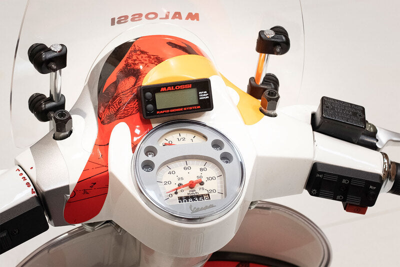 Yamaha X-Max 300 Tech Max + [MALOSSI] - Rapid Sense Tachometer/Temperature Meter/Operating Hours