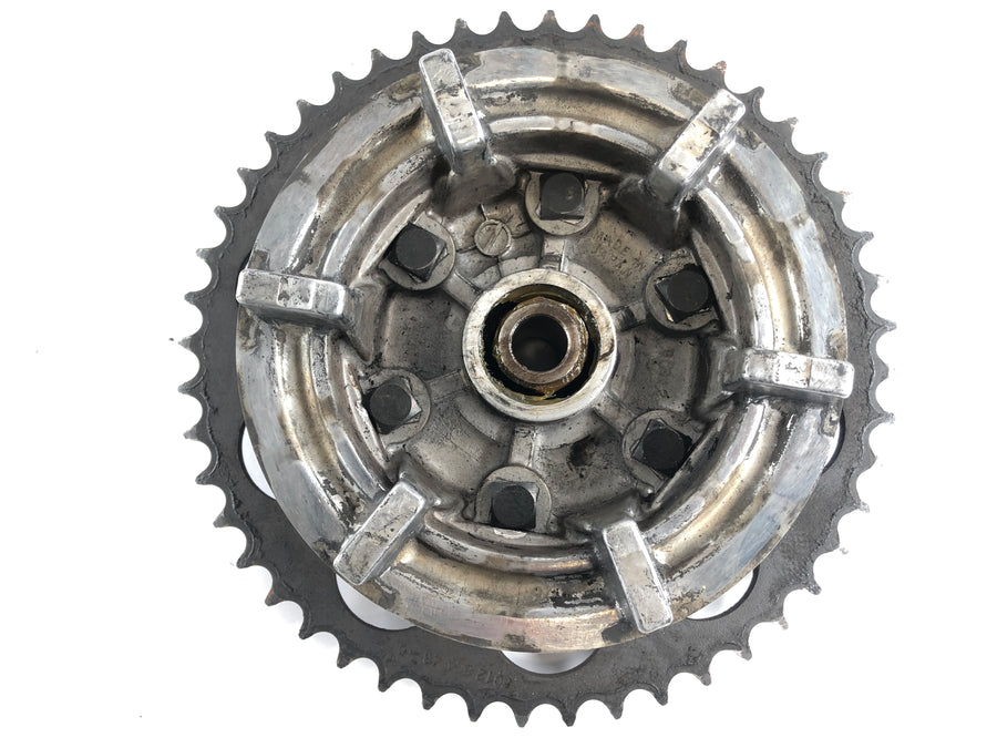 Suzuki DR 750 S SR41B [1988] - Sprocket carrier with sprocket