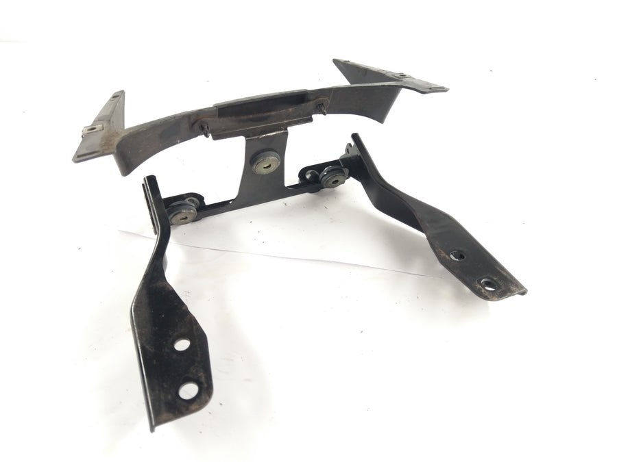 Yamaha XJR 1300 RP10 (2006) - Fairing bracket subframe front side view