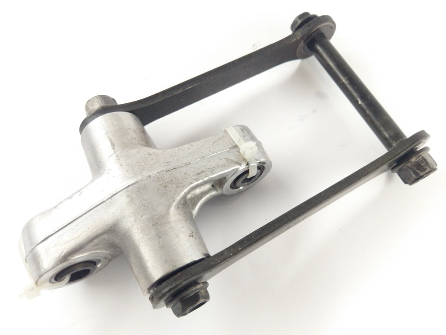 Suzuki Intruder 1500 VL [2000] - shock absorber lever