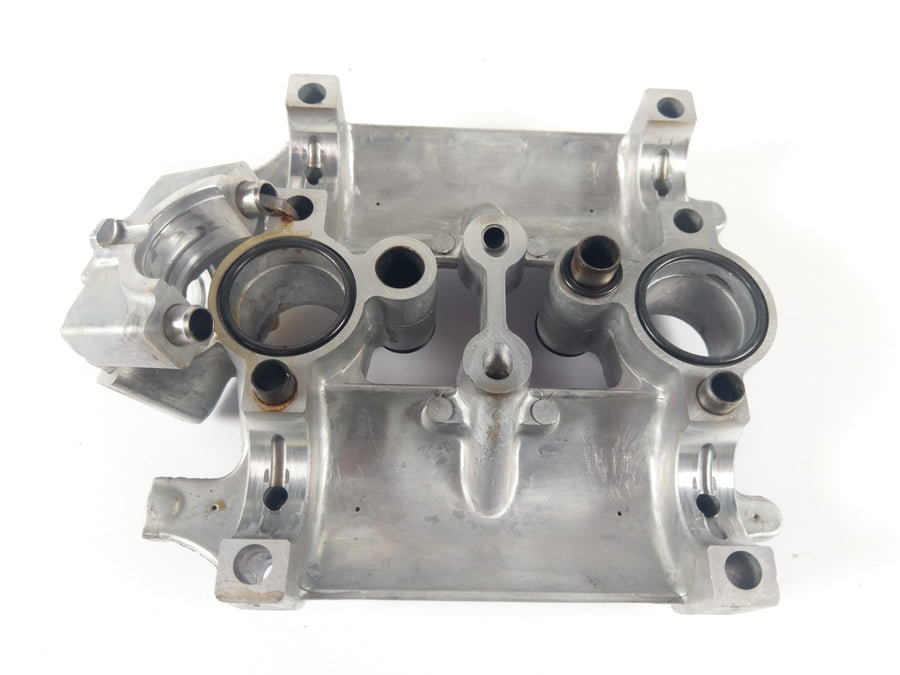 Honda VFR 800 FI RC46 [2000] - Camshaft bearing block
