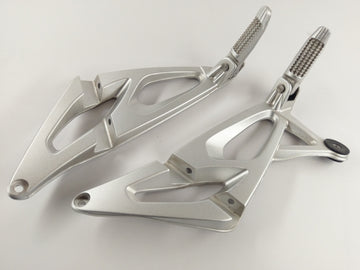 BMW K 1200 R [2010] - Passenger footrests with holder