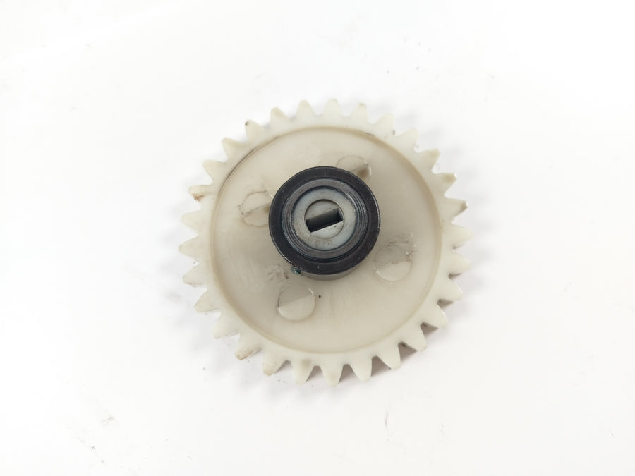 Suzuki RG 250 Gamma GJ21D - Drive water pump water pump gear
