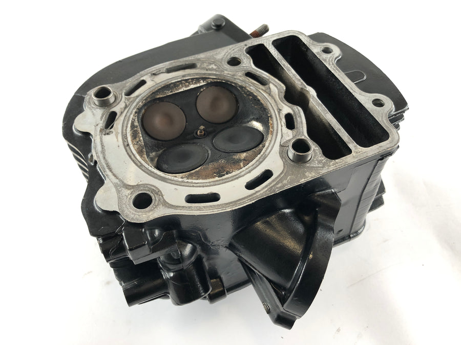 Kawasaki VN 900 Classic [2010] - Cylinder head