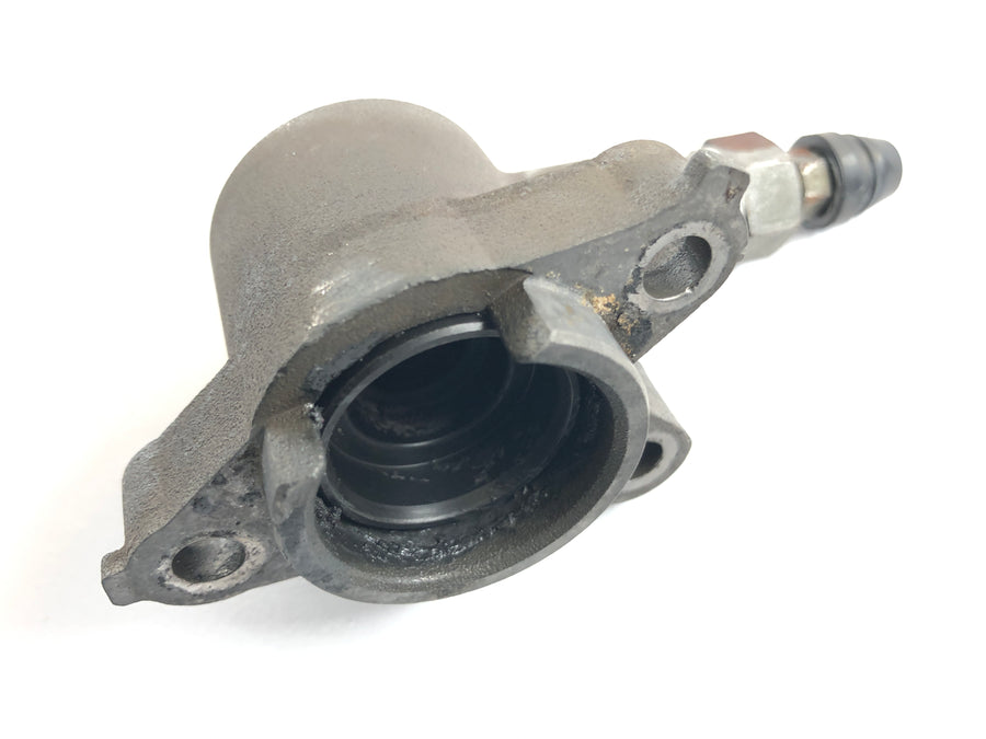 Ducati 900 SS [1993] - clutch slave cylinder