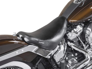Harley Davidson FLDE [2018-2020]-Bare Bone's solo seat smooth black vinyl