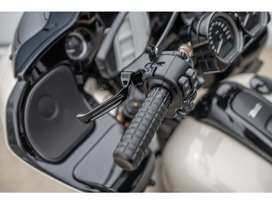Harley Davidson Touring [2008-2013]-Method hand lever black anodized cable coupling