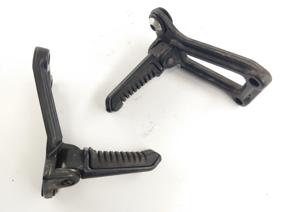 Ducati 750 SS [1994] - Passenger footrests with holder