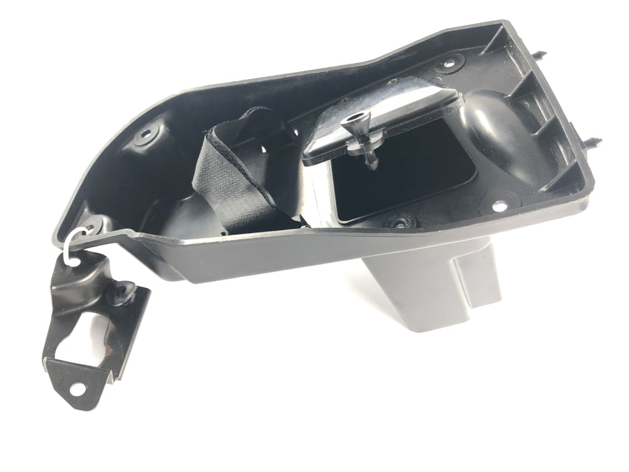 Kawasaki VN 1500 Classic VNT50D [2000] - Storage compartment tool compartment