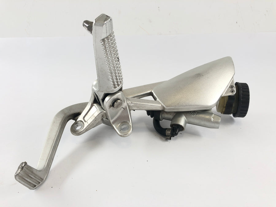 BMW K 1300 R [2010] - Footrest Driver's footrest Right with brake pump and brake pedal