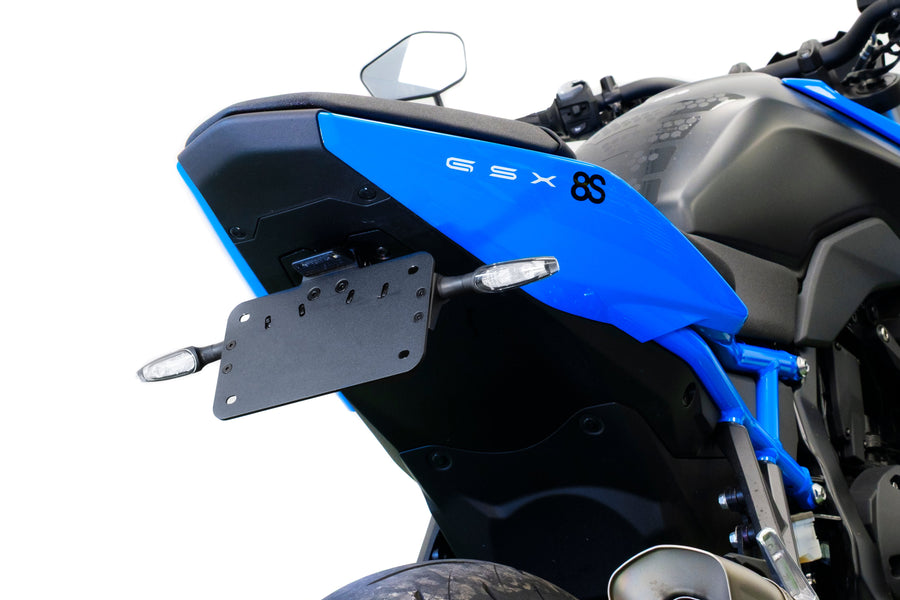 Suzuki GSX-8R [2026+] - Dynamischer Kennzeichenhalter mit LED-Blinkern