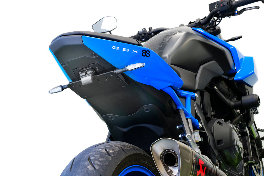 Suzuki GSX-8R [2026+] - Dynamischer Kennzeichenhalter mit LED-Blinkern