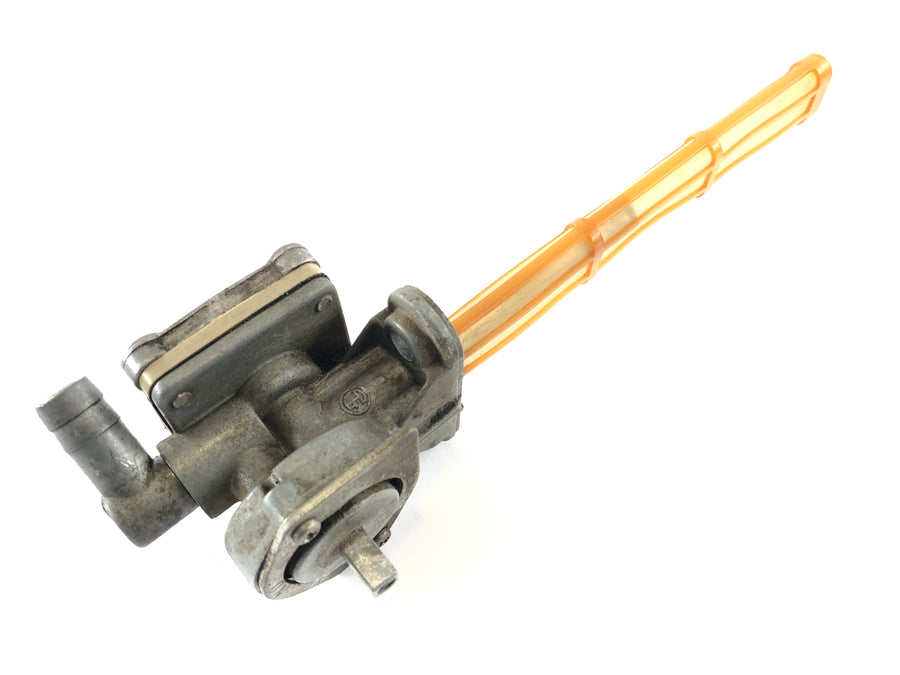 Suzuki Bandit GSF 1200 S WVA9 [2001] - Fuel tap