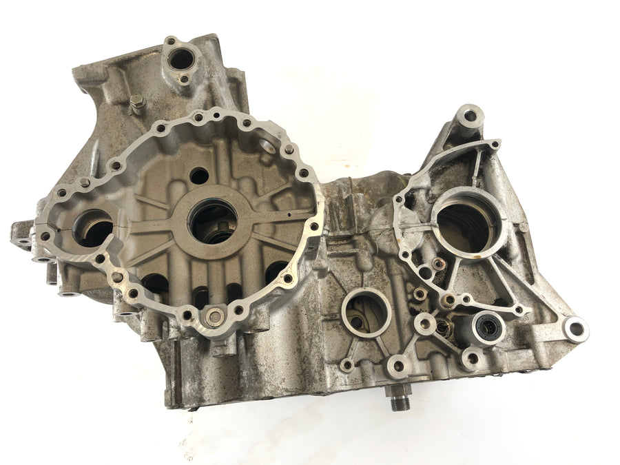 Triumph Daytona 955i T595N [2001] - Engine housing with cylinder and liners