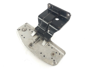 Suzuki Intruder 1500 VL [2000] - footrest left footrest plate - 0