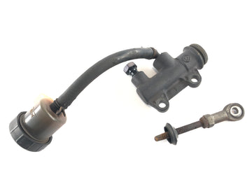 Ducati 900 SS [1993] - Rear brake pump rubber defective ???
