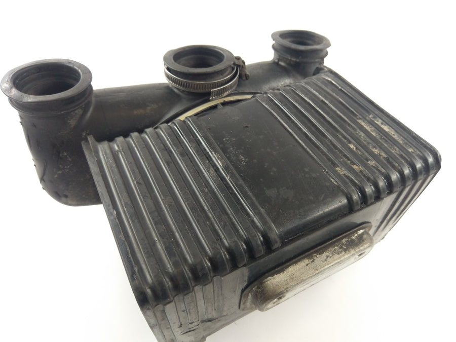 Suzuki GT 550 [1978] - Air filter box Airbox without side cover