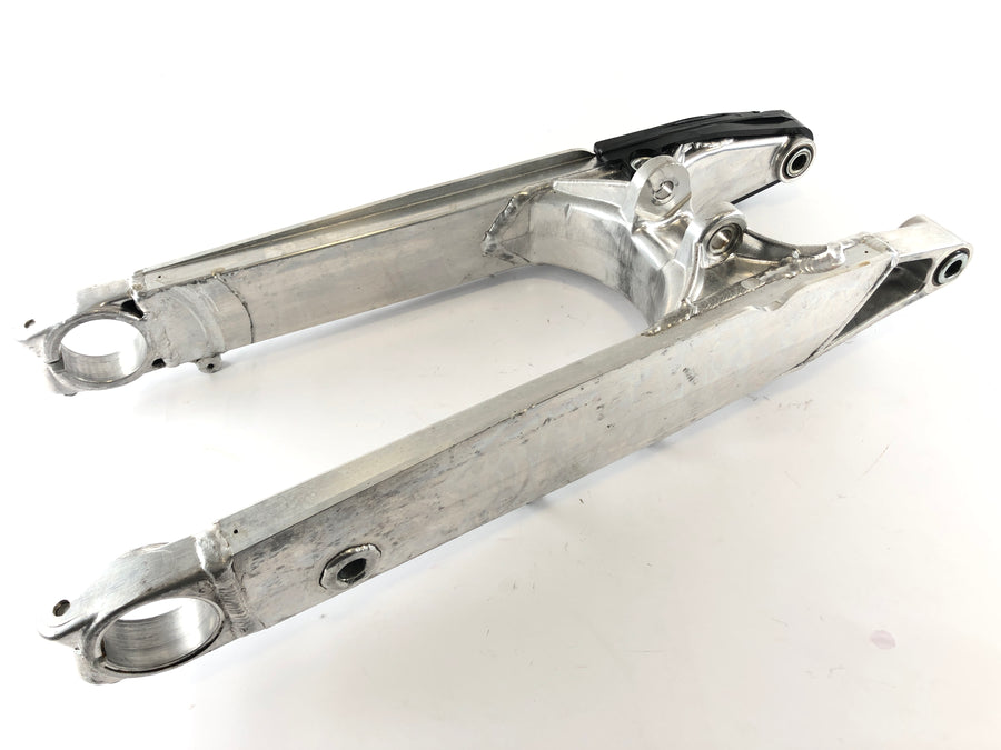 KTM LC4 640 Duke 2 [2001] - Swingarm Rear swingarm