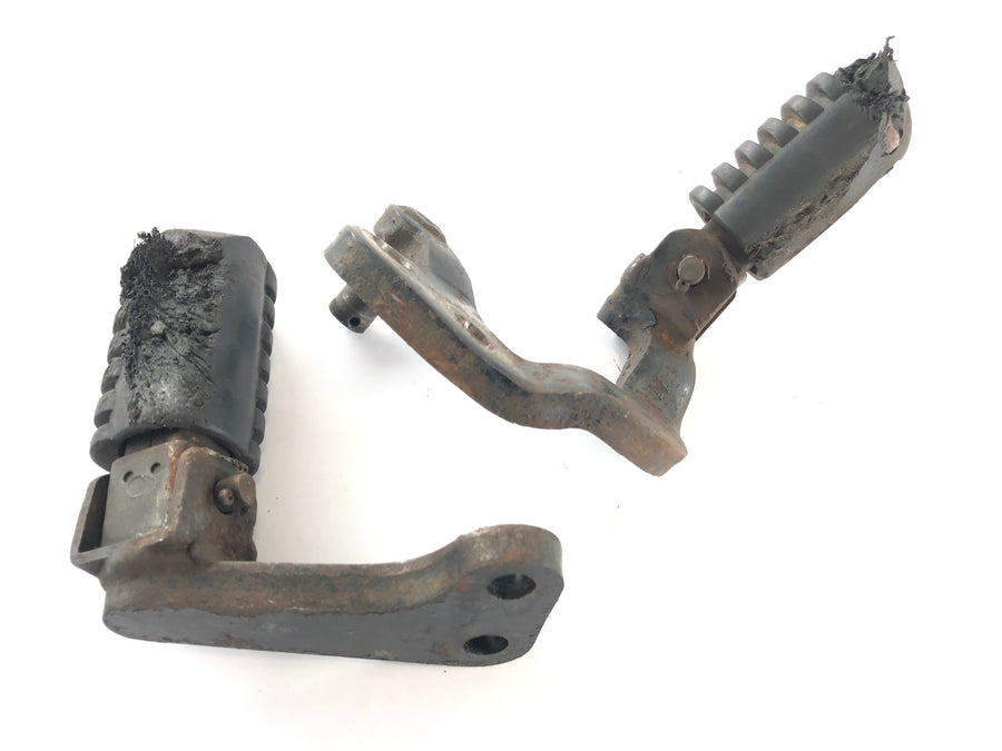 Yamaha XT 600 3TB [1991] - Footrests Driver footrests with holder