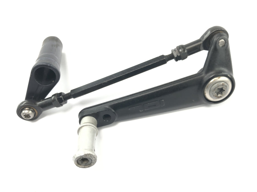 Husqvarna 701 Svartpilen [2019] - Shift lever with shift linkage foot shift lever