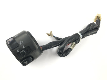 Yamaha YZF R1 RN09 [2002] - Handlebar switch left switch fitting